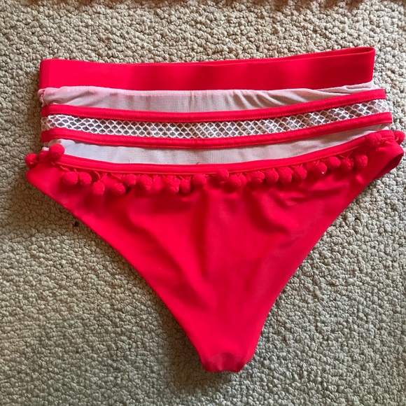 Tularosa Red Swim- XS top, S bottoms - Picture 13 of 15